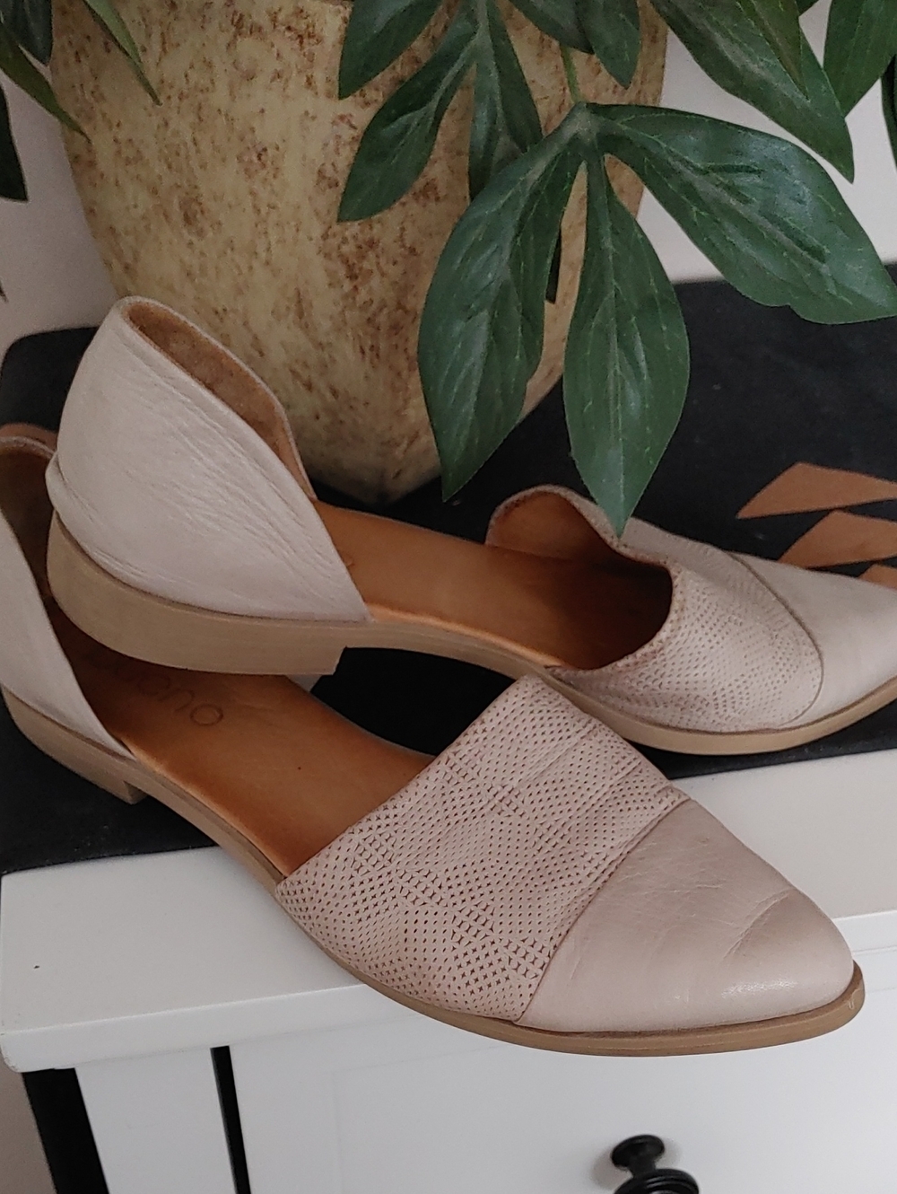 Bueno Women's D'Orsay Flats in Blush Pink